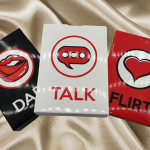 Еротични карти за игра Talk, Flirt, Dare за влюбени двойки - Hover Image