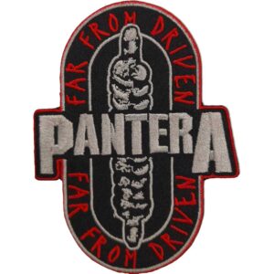 Официална бродирана нашивка на Pantera с дизайн Far Beyond Driven и червен кант