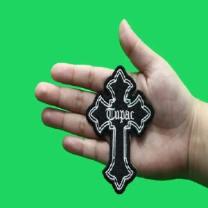 Оригинална хип-хоп нашивка на 2PAC – Black Cross Design - Hover Image