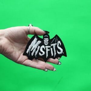 Оригинална пънк нашивка на Misfits – Silver Bat Logo - Hover Image