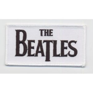 Оригинална нашивка на The Beatles с черно Drop T лого на бял фон за зашиване.