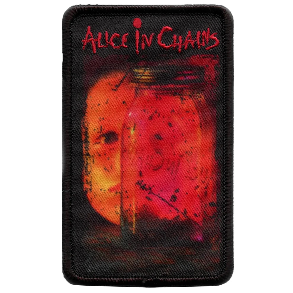 Нашивка Alice in Chains с дизайн Jar of Flies върху черен фон.
