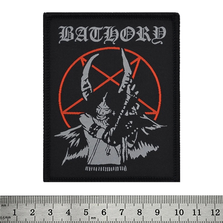 Черна нашивка Bathory с червен пентаграм и демон