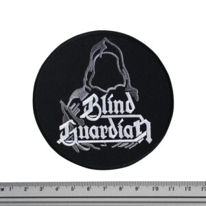 Кръгла нашивка на Blind Guardian с избродирана фигура с качулка и лого.