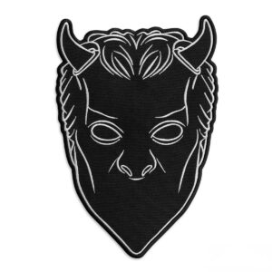Нашивка Ghost за дрехи с бяла бродерия на маска Nameless Ghoul.