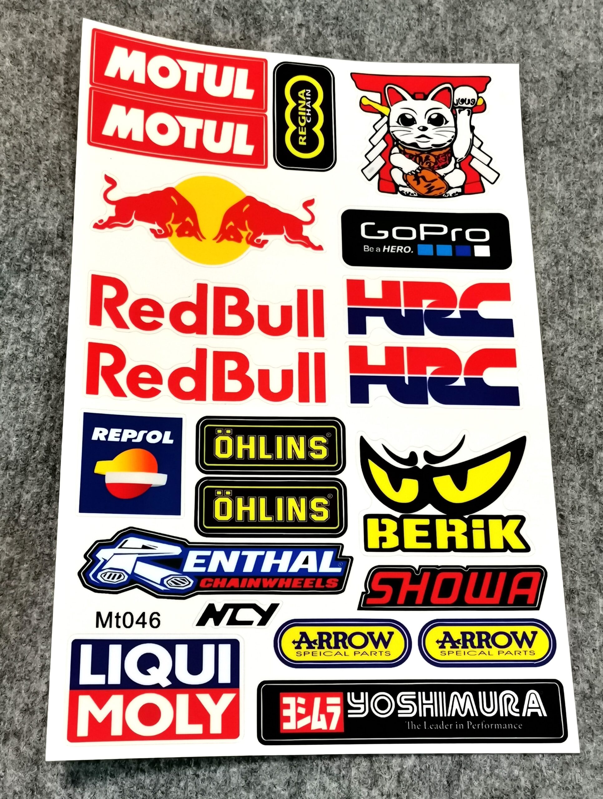 Стикери за мотор Red Bull и HRC с лепенки Liqui Moly за тунинг