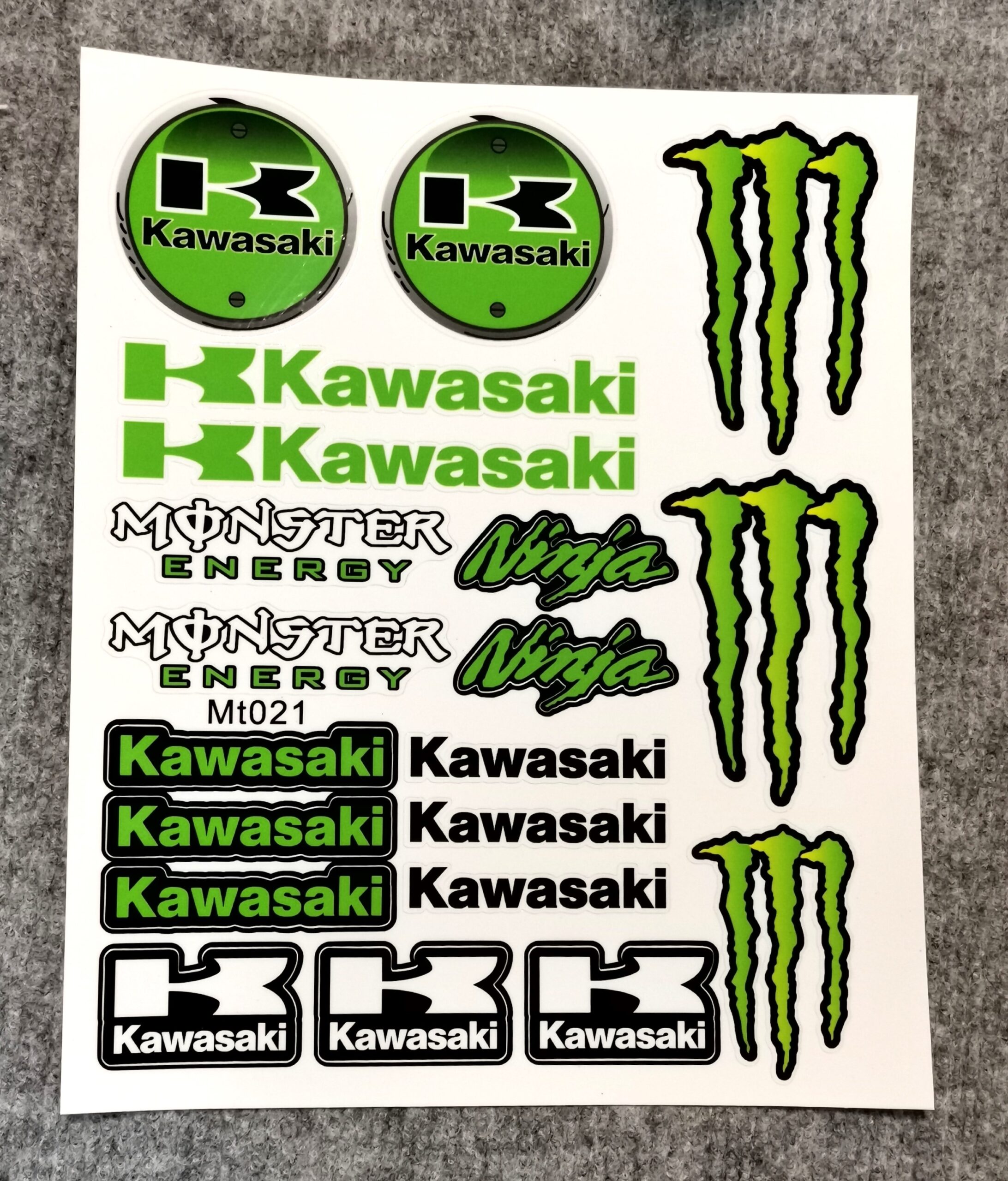 Стикери за мотор Kawasaki Ninja и Monster Energy с лепенки KYB