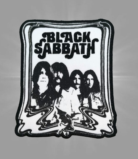 Черно-бяла бродирана нашивка на Black Sabbath пач за дрехи с ликовете на музикантите.