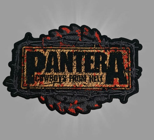 Бродирана нашивка на Pantera Cowboys From Hell с бодлива тел и острие.