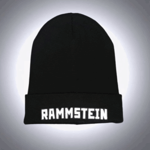 Черна зимна плетена шапка тип beanie с бяло бродирано лого на Rammstein