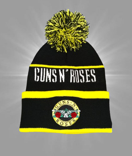 Черна зимна шапка Guns N' Roses с жълт помпон и лого