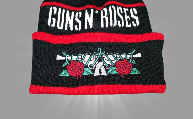 Черна зимна шапка Guns N' Roses с помпон и графични мотиви - Image 4