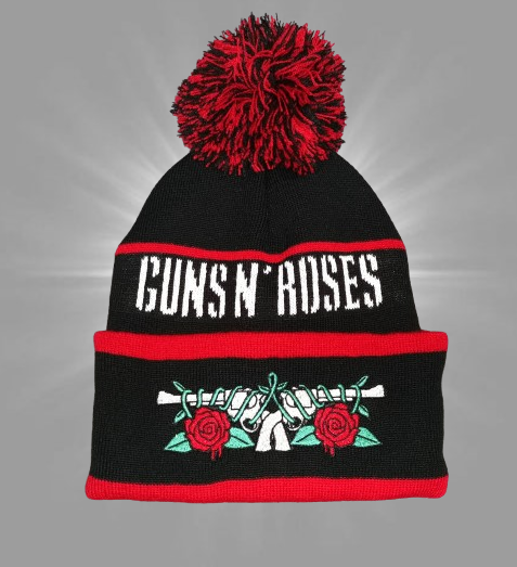 Черна зимна плетена шапка Guns N' Roses с помпон и бродирани пистолети с рози