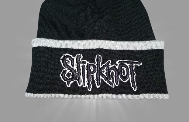 Черна зимна шапка Slipknot със сив кант и помпон - Image 6