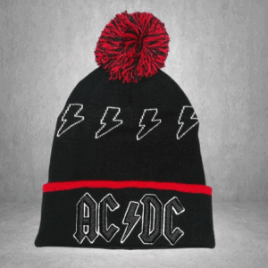 Черна зимна плетена шапка AC/DC с червено-черен помпон и бродирани светкавици