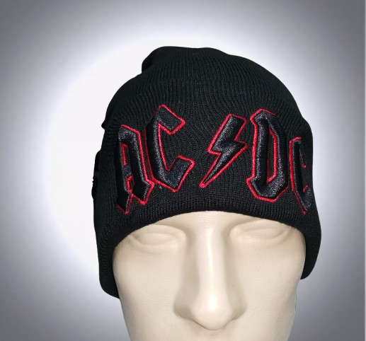 Черна плетена шапка AC/DC с бродирано лого - Image 4
