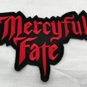 Червена бродирана нашивка Mercyful Fate върху черен фон