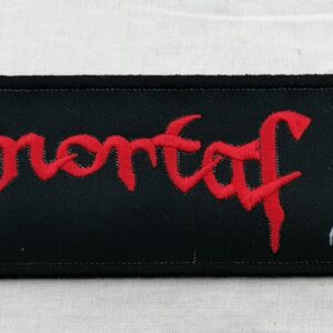 Текстилна нашивка Immortal с червено лого и щампа на бандата.