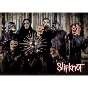 Плакат за стая Slipknot с групова снимка на всички членове с маски и лого на групата