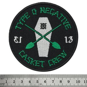 Кръгла бродирана нашивка Type O Negative с ковчег, лопати и надпис Casket Crew.
