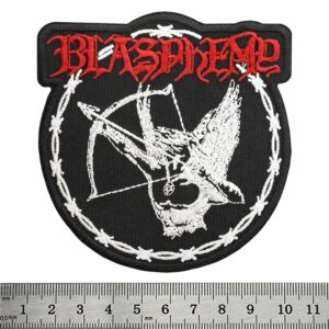 Текстилна нашивка Blasphemy с крилато скеле и бодлива тел