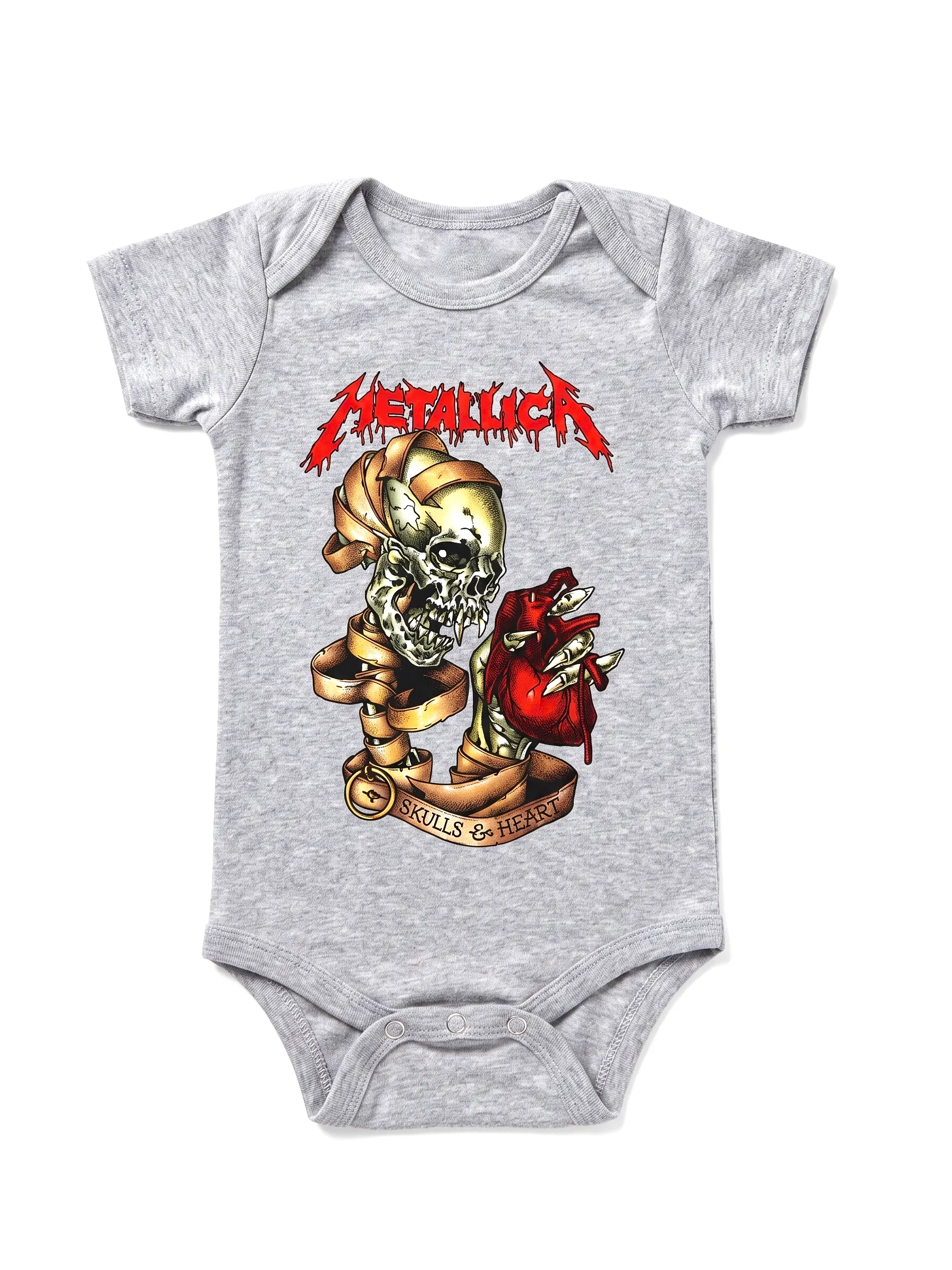 Сиво бебешко боди с къс ръкав и червено лого на Metallica с графичен дизайн на череп и сърце.