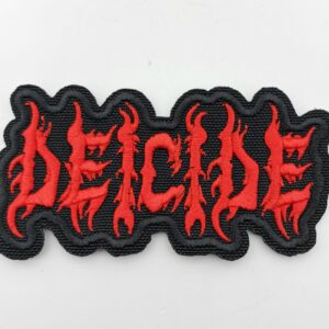 Бродирана нашивка с пламтящо червено лого на групата Deicide върху черен плат