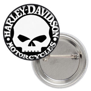 Метална значка за дрехи Harley-Davidson 25 мм с бял череп и надпис