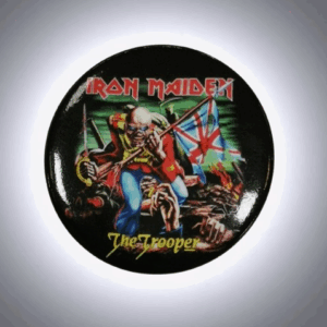 Кръгла метална значка на Iron Maiden The Trooper с талисмана Еди и британски флаг