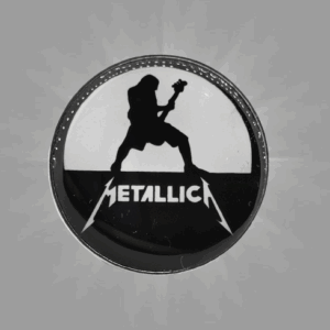 Метални брошки за дрехи със силуета на Клиф Бъртън и логото на Metallica