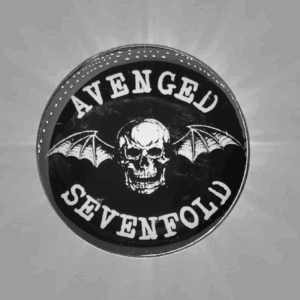 Кръгло пинче метална значка Avenged Sevenfold с бял череп с крила Deathbat