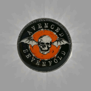 Стилна брошка Avenged Sevenfold Deathbat с череп с крила на оранжев фон