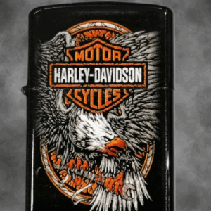 Черна метална бензинова запалка Harley-Davidson с орел и оранжево лого