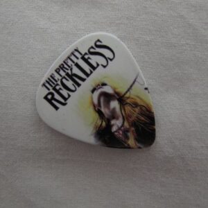 Бяло перце за китара The Pretty Reckless с черно лого и снимка на вокалистката