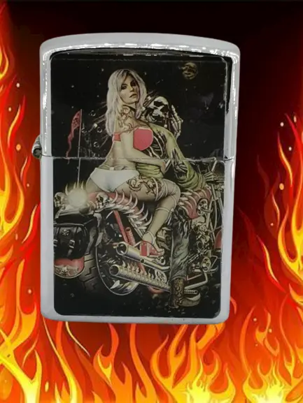 Метална бензинова zippo запалка с принт на момиче върху мотор