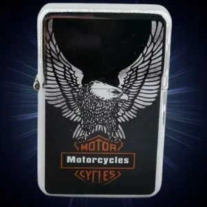 Сребриста бензинова запалка с изображение на орел и логото на Harley-Davidson Motor Cycles