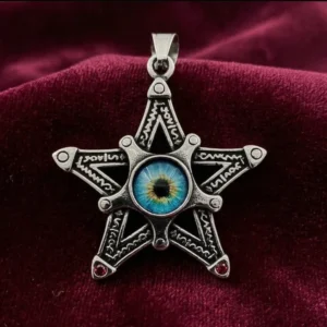 Сребрист медальон пентаграм със синьо всевиждащо око в центъра от медицинска стомана