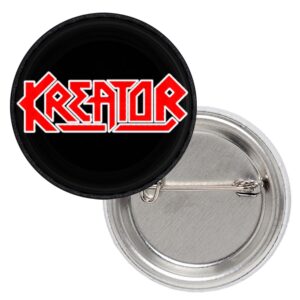 Червена метална значка Kreator Logo на черен фон с диаметър 25 мм