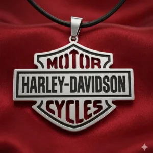 Сребрист медальон Harley-Davidson с черни букви и кожена верижка