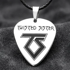 Стоманен медальон на Twisted Sister във формата на перце за китара с кожена верижка