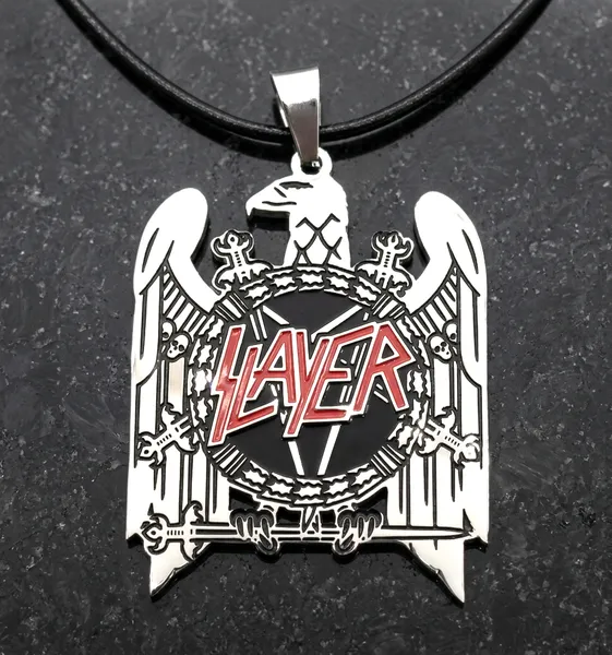 Стоманен медальон Slayer Eagle с червено лого и кожена верижка