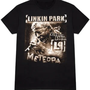 Предна част на черна памучна тениска Linkin Park с принт Meteora и Chester Bennington