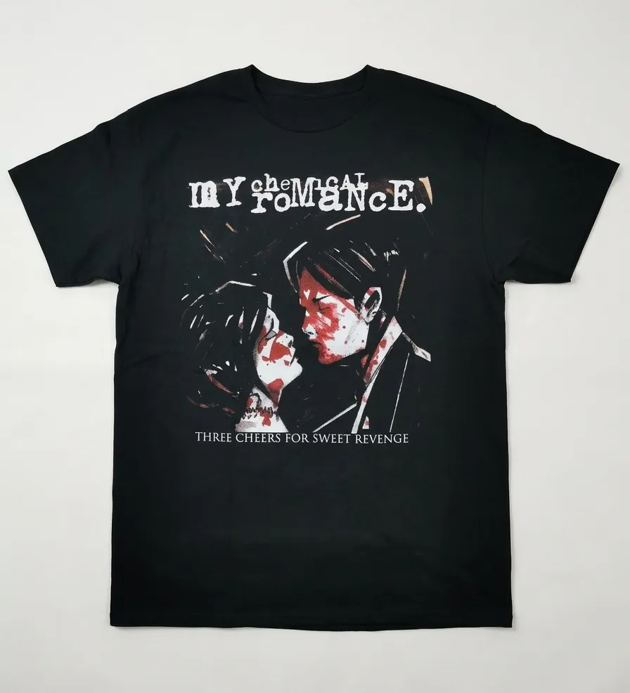 Лице на черна памучна тениска My Chemical Romance с щампа Three Cheers for Sweet Revenge