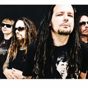 Метъл постер плакат на Korn за стена с Джонатан Дейвис и групата на черен фон
