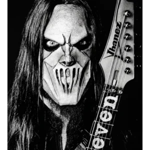 Черно-бял матов постер на Мик Томсън от Slipknot с китара Ibanez Seven